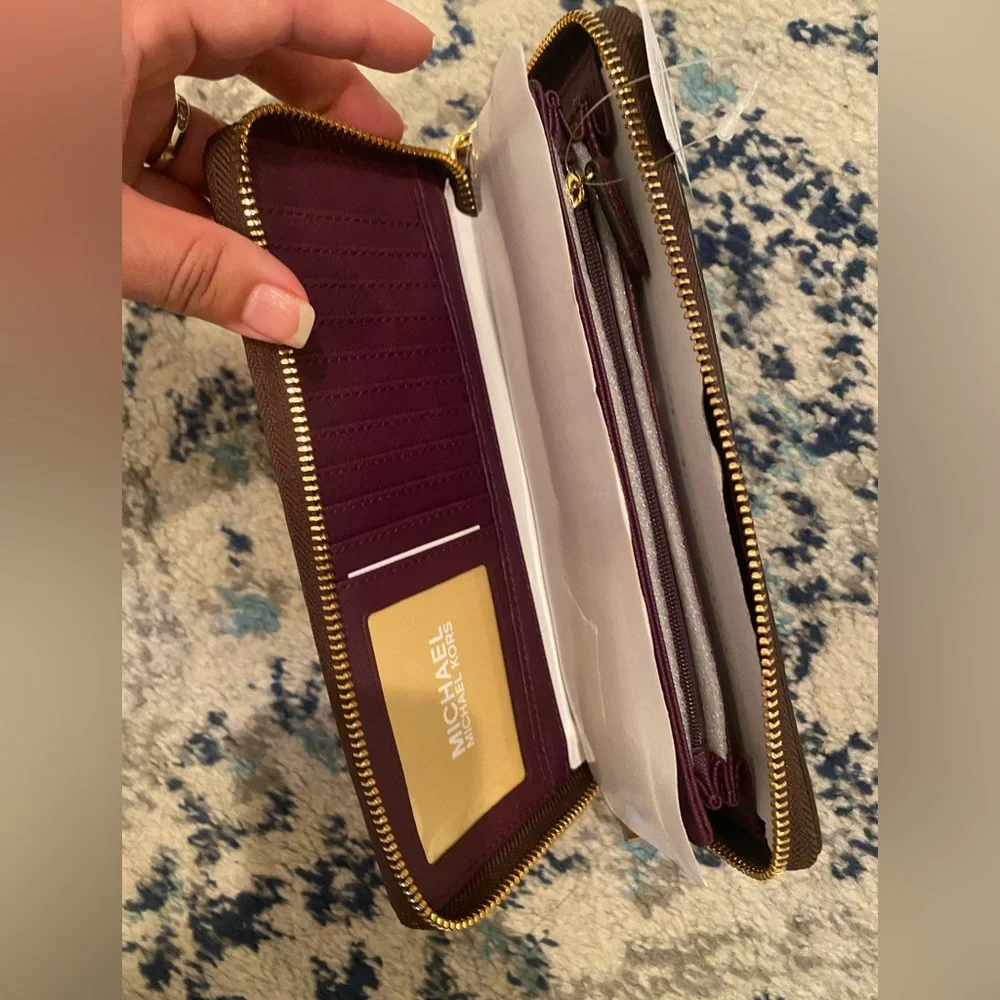 MK Travel Continental - Picture 2 of 11